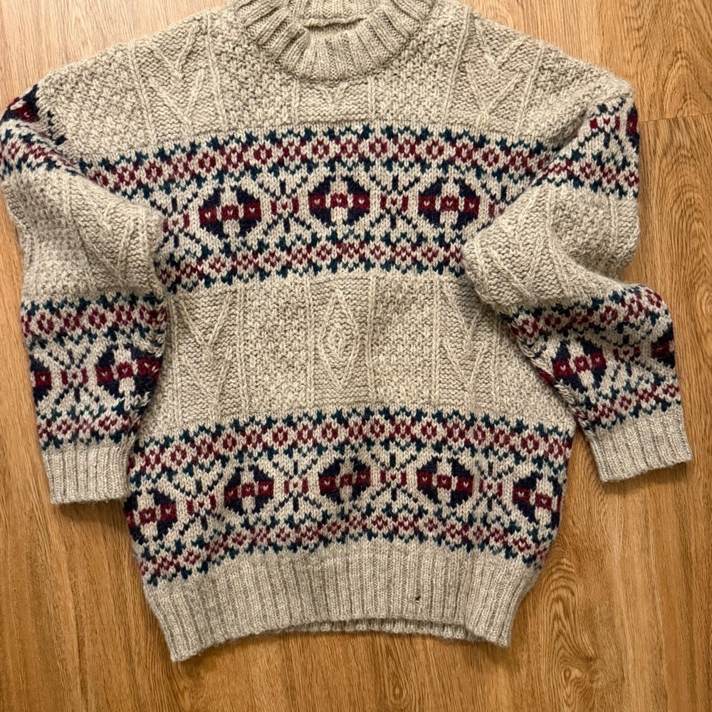 Vintage Unisex 100% Wool Sweater